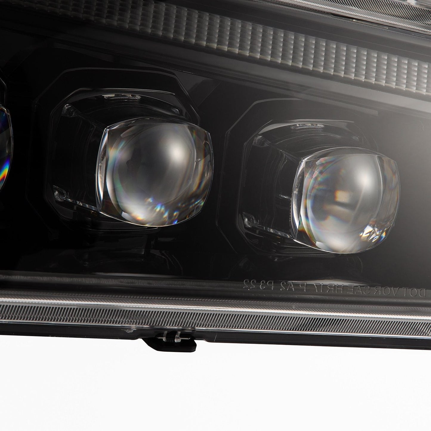 AlphaRex 03-06 Chevy Silverado 1500/2500HD/3500HD/Avalanche Alpha-Black NOVA LED Proj Headlights