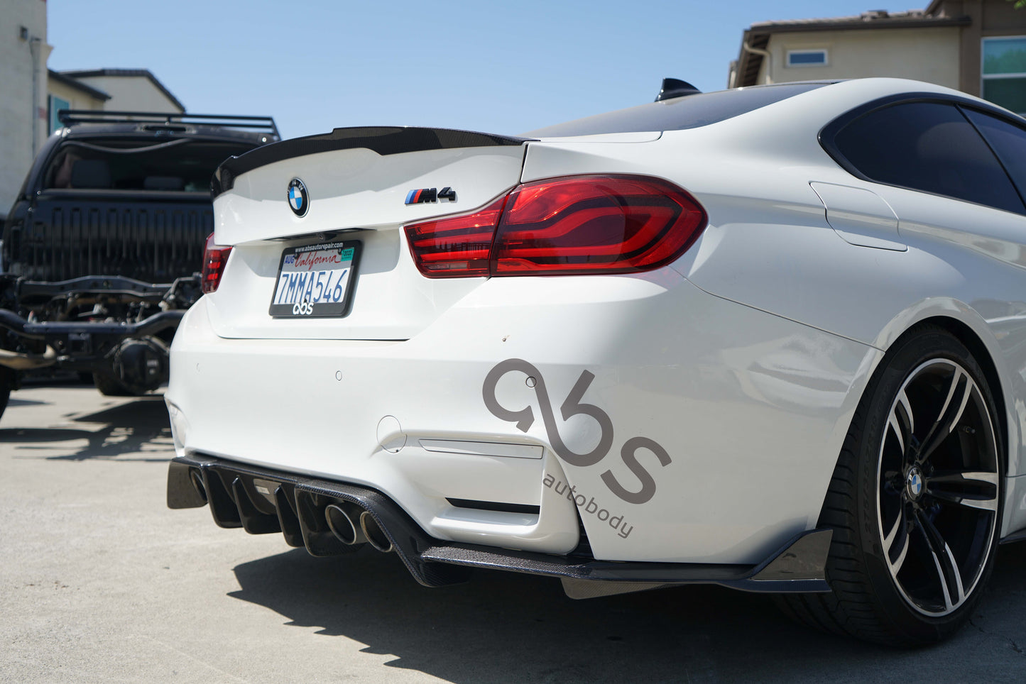 F8X ARDO REAR DIFFUSER CARBON ONE PIECE