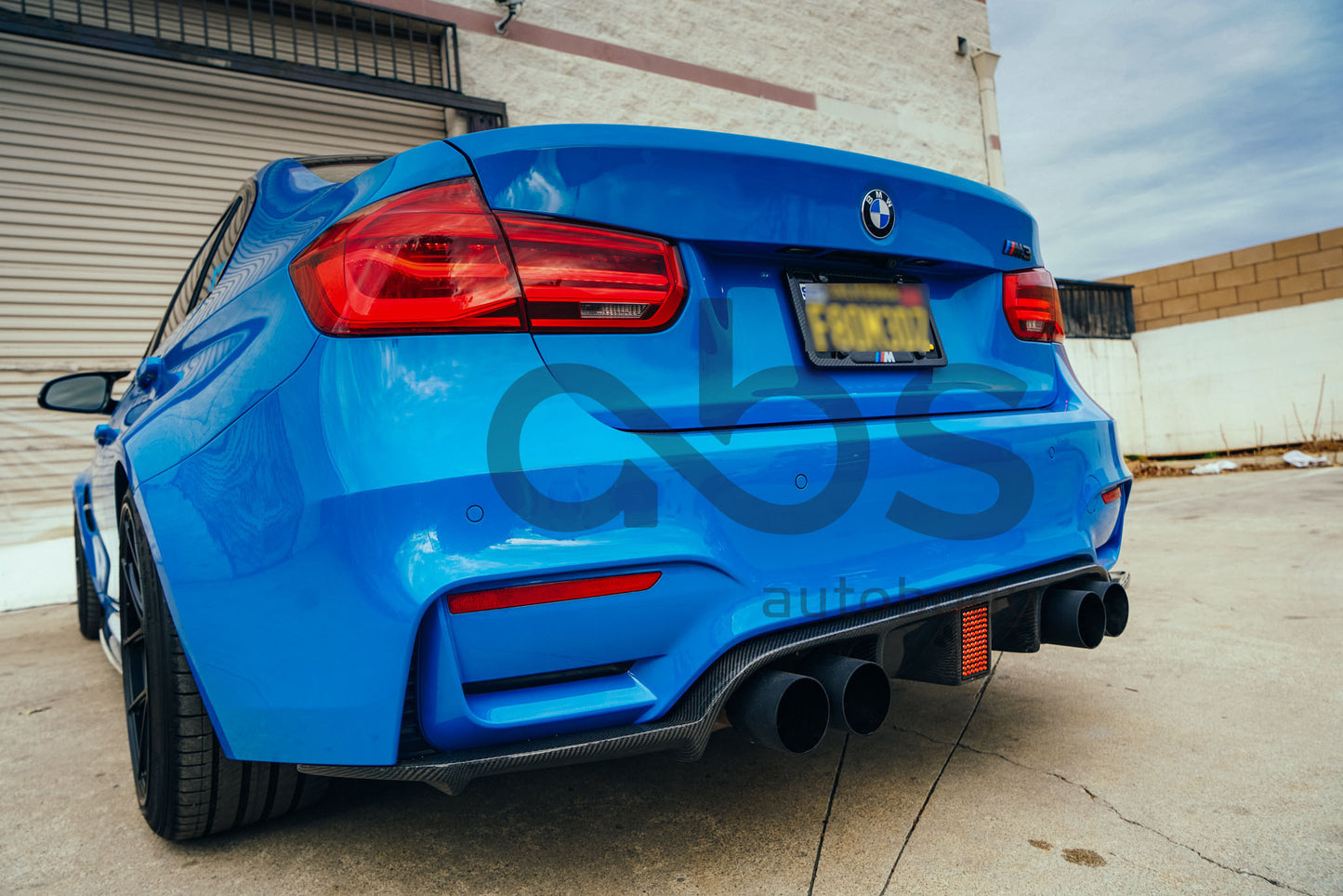 F8X K STYLE REAR DIFFUSER W/ BRAKE LAMP