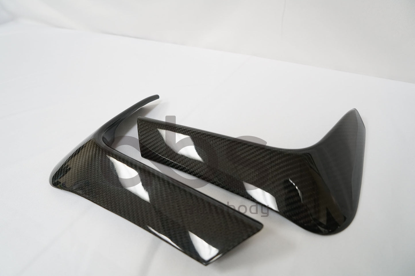 F8X REAR CARBON FIBER BUMPER SPLITTERS