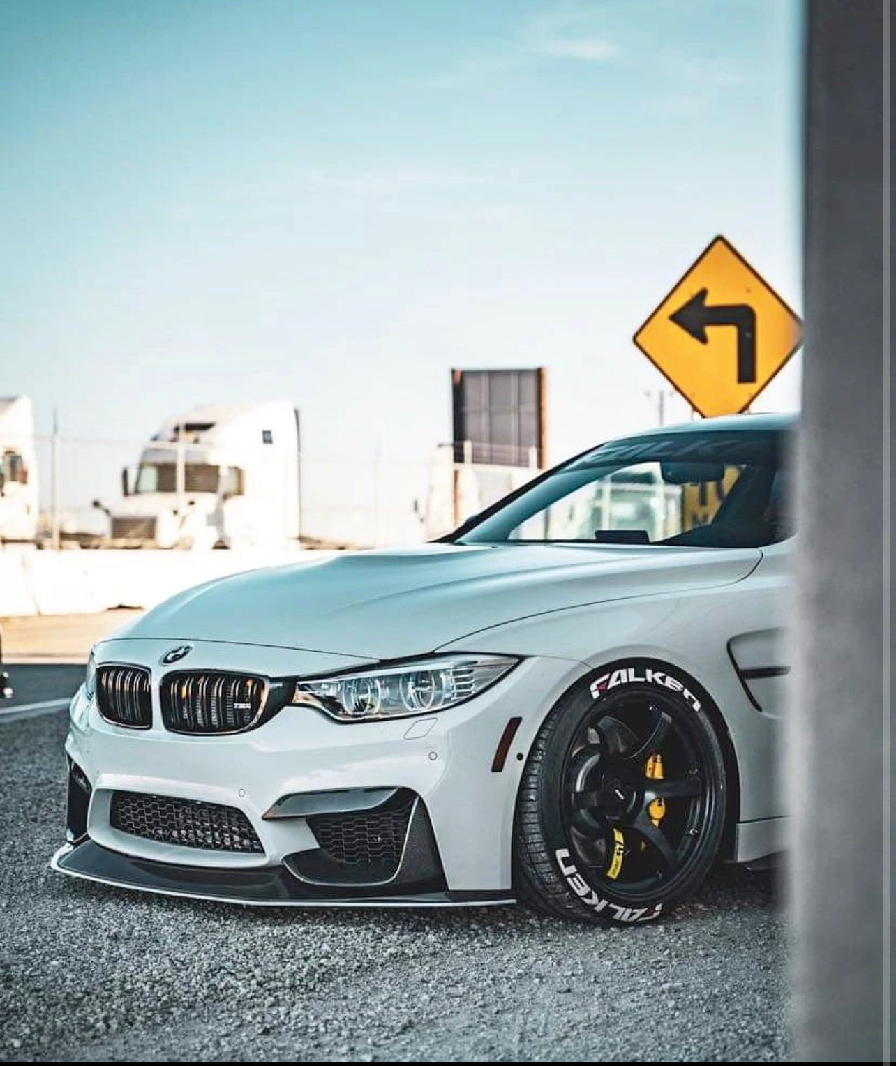 F8X DB STYLE FRONT CF LIP