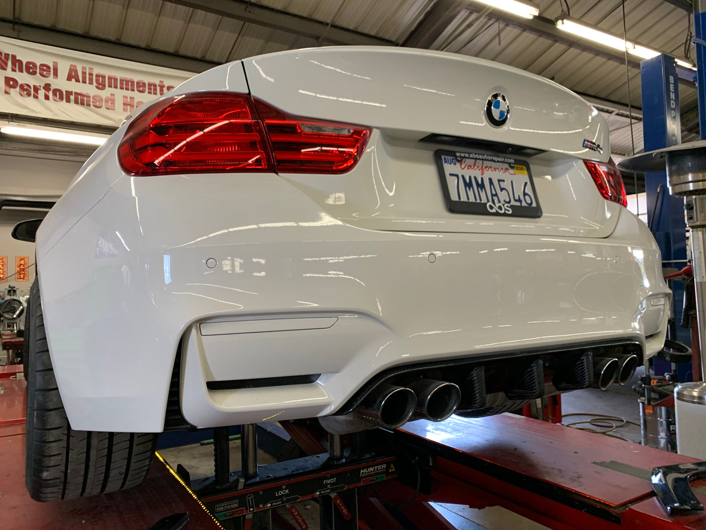 M Performance Large-Fin Style Rear Diffuser