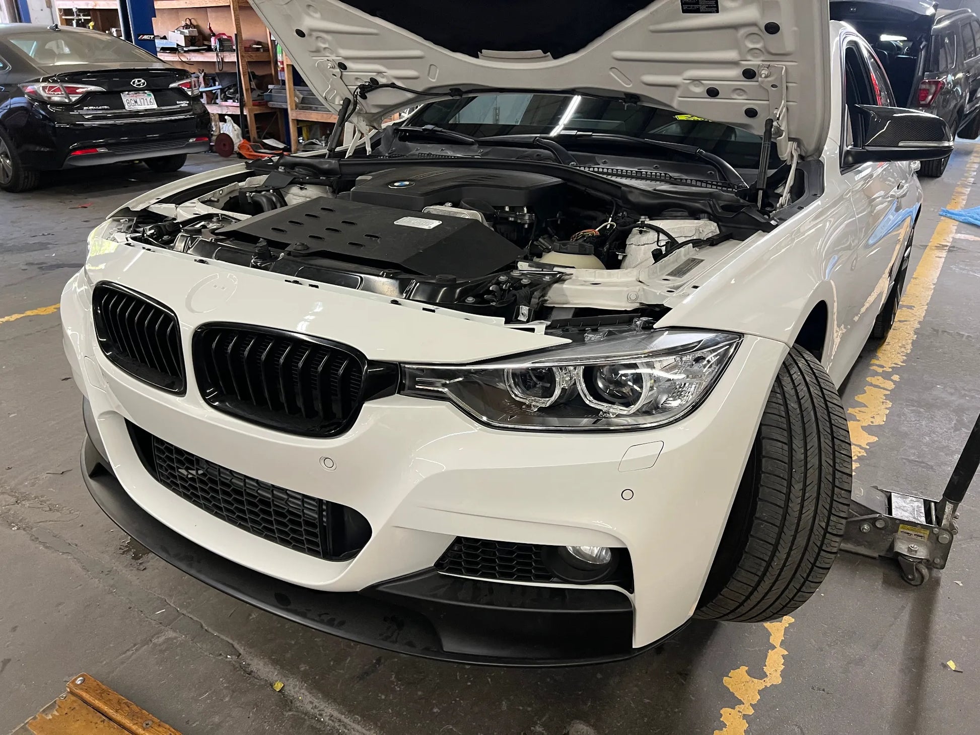 BMW F30/F31 M-Sport Style Front Bumper
