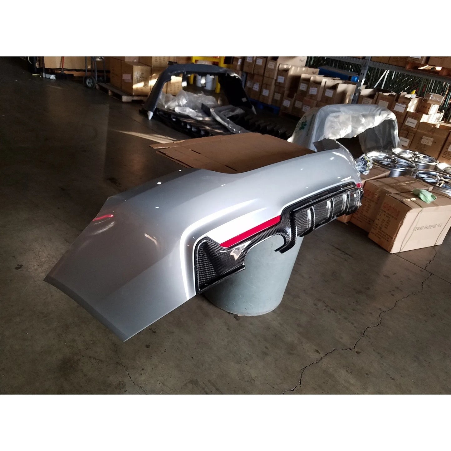 F3X 4-series - 4 Fin Performance Style Carbon Fiber Diffuser