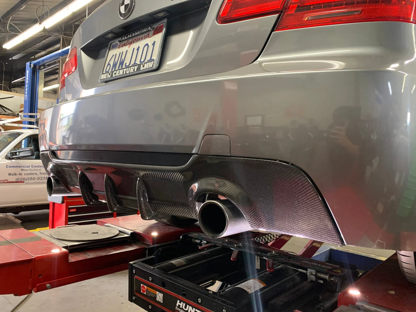 3-Fin Performance Style Carbon Fiber Diffuser - E92 3-series