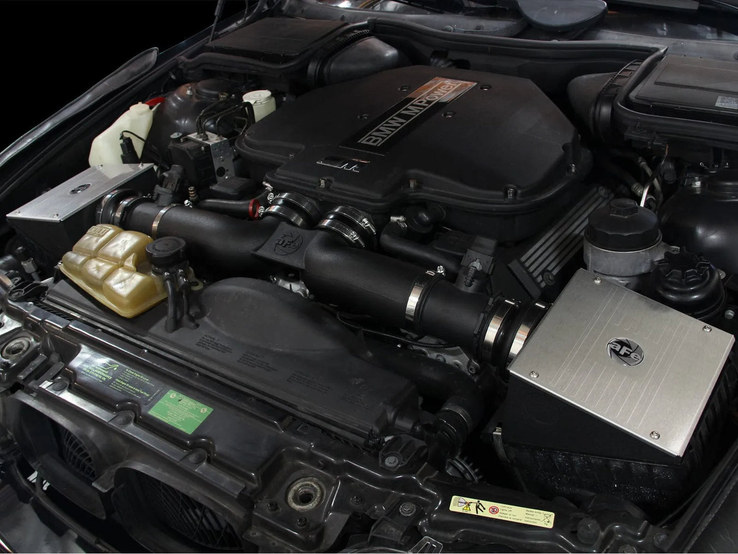 aFe Magnum FORCE Stage-2 Cold Air Intake V8 5.0L | BMW M5 (E39) (99-03) (54-10852)