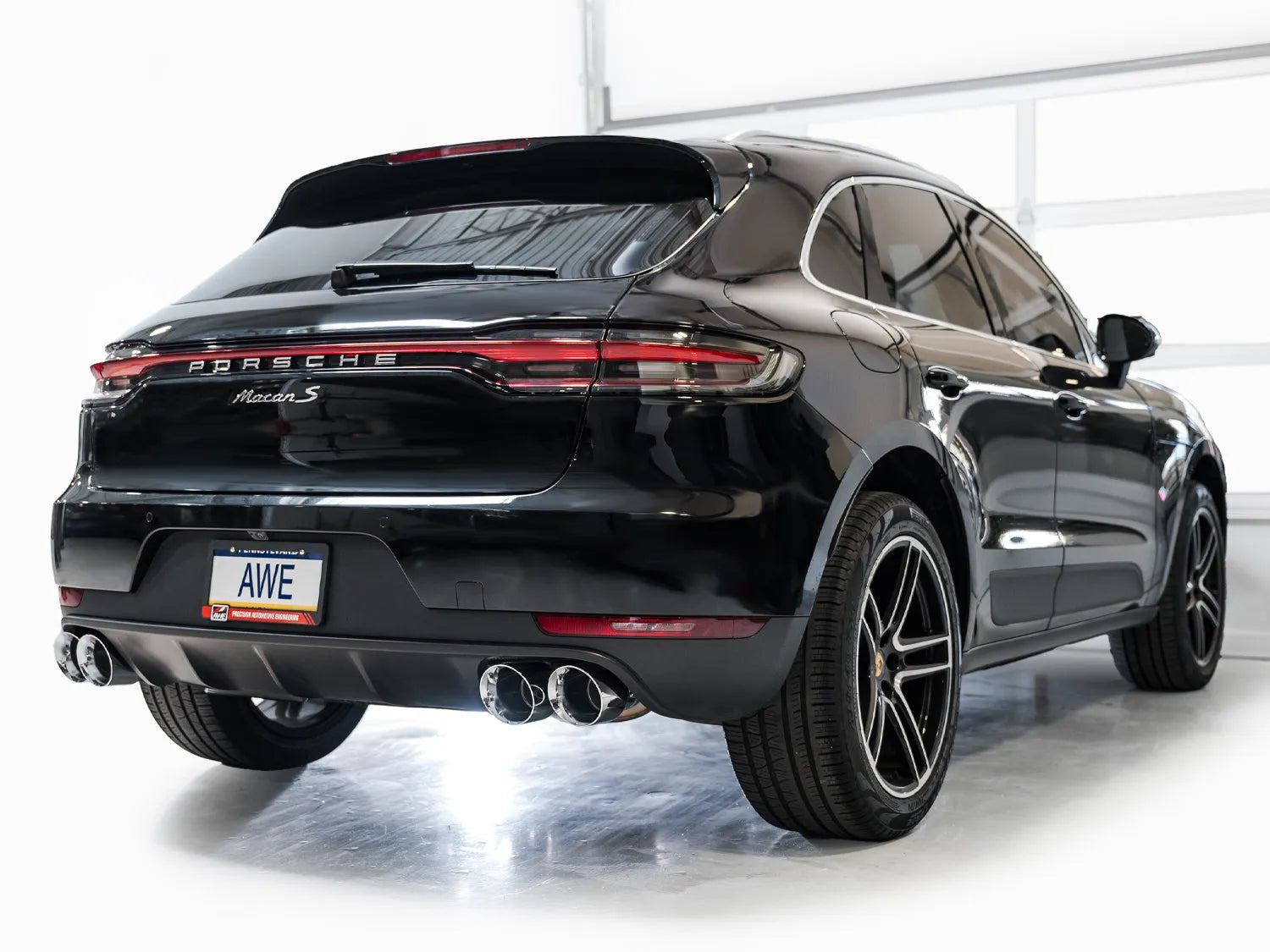 AWE Tuning Touring Catback Exhaust | Porsche Macan 19-21 3.0T/2.9TT (3015-43951)