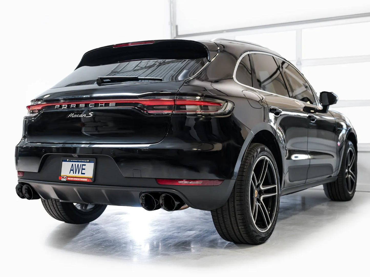 AWE Tuning Touring Catback Exhaust | Porsche Macan 19-21 3.0T/2.9TT (3015-43951)