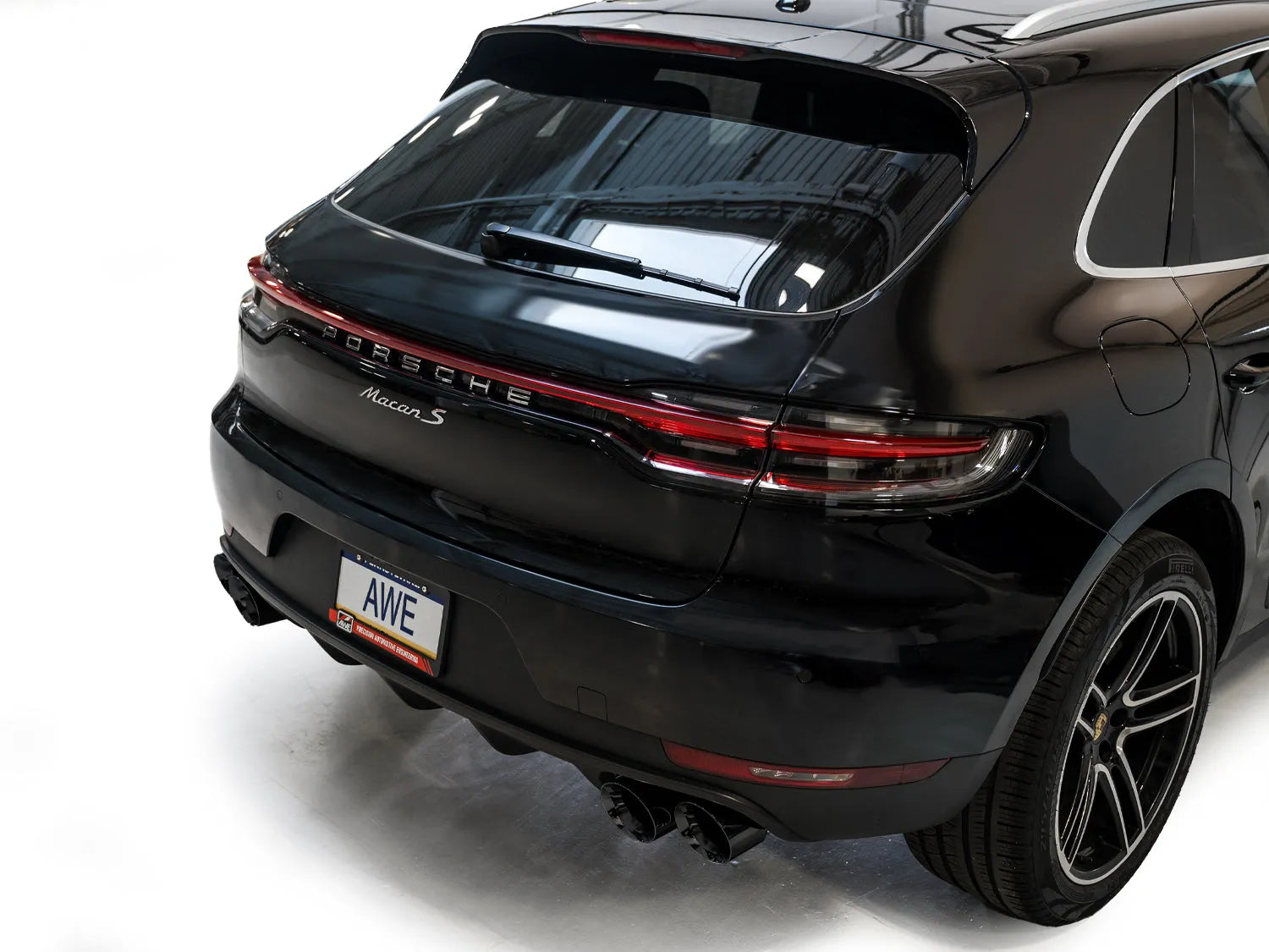 AWE Tuning Touring Catback Exhaust | Porsche Macan 19-21 3.0T/2.9TT (3015-43951)