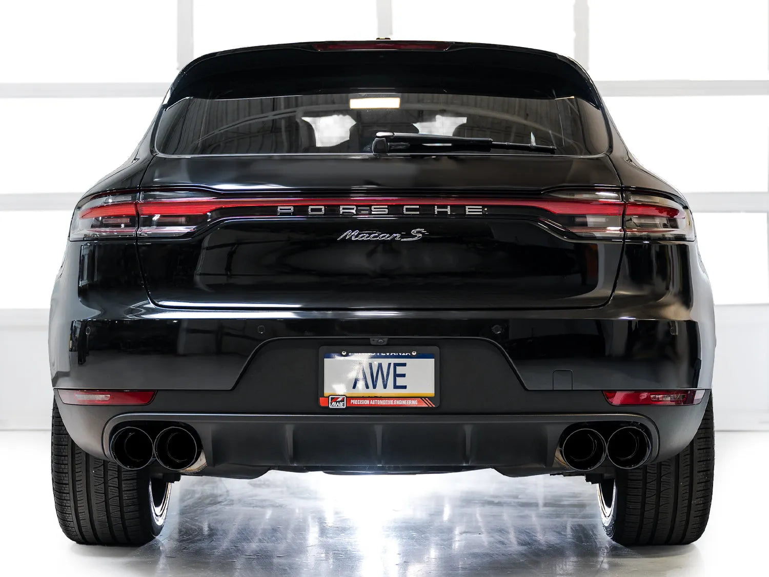 AWE Tuning Touring Catback Exhaust | Porsche Macan 19-21 3.0T/2.9TT (3015-43951)