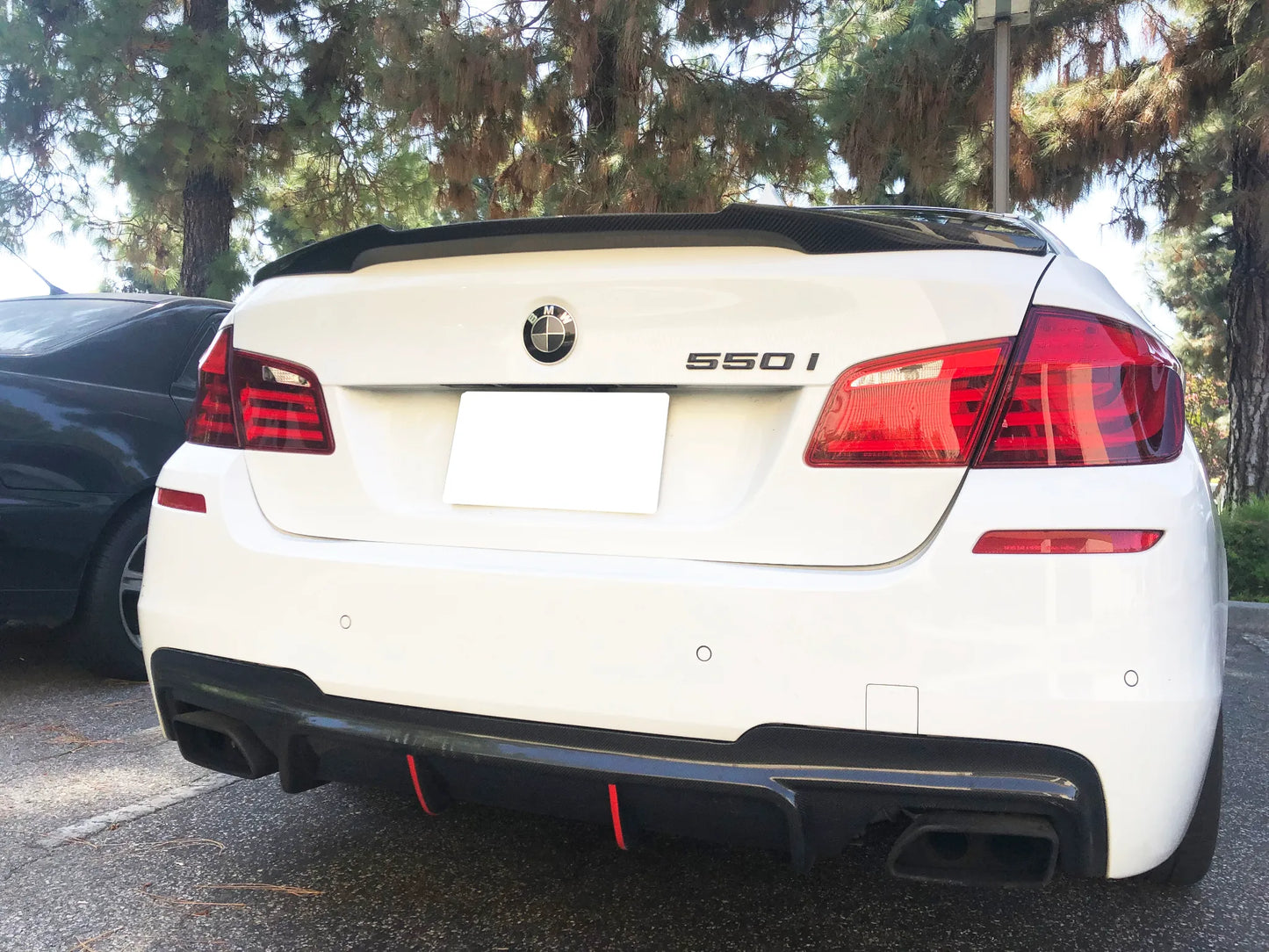 M4 Style Carbon Fiber Trunk Lip - F10 5-series