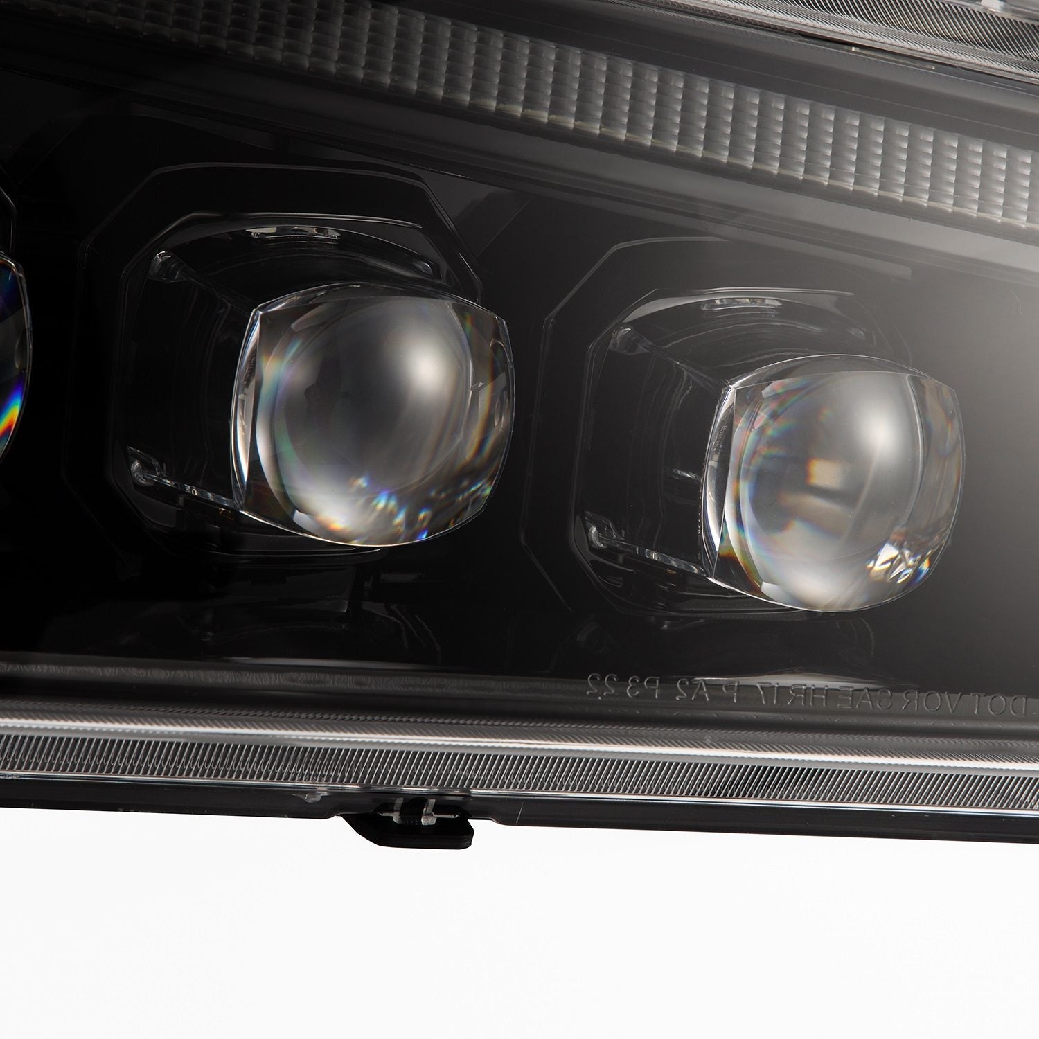 AlphaRex 03-06 Chevy Silverado 1500/2500HD/3500HD/Avalanche Alpha-Black NOVA LED Proj Headlights