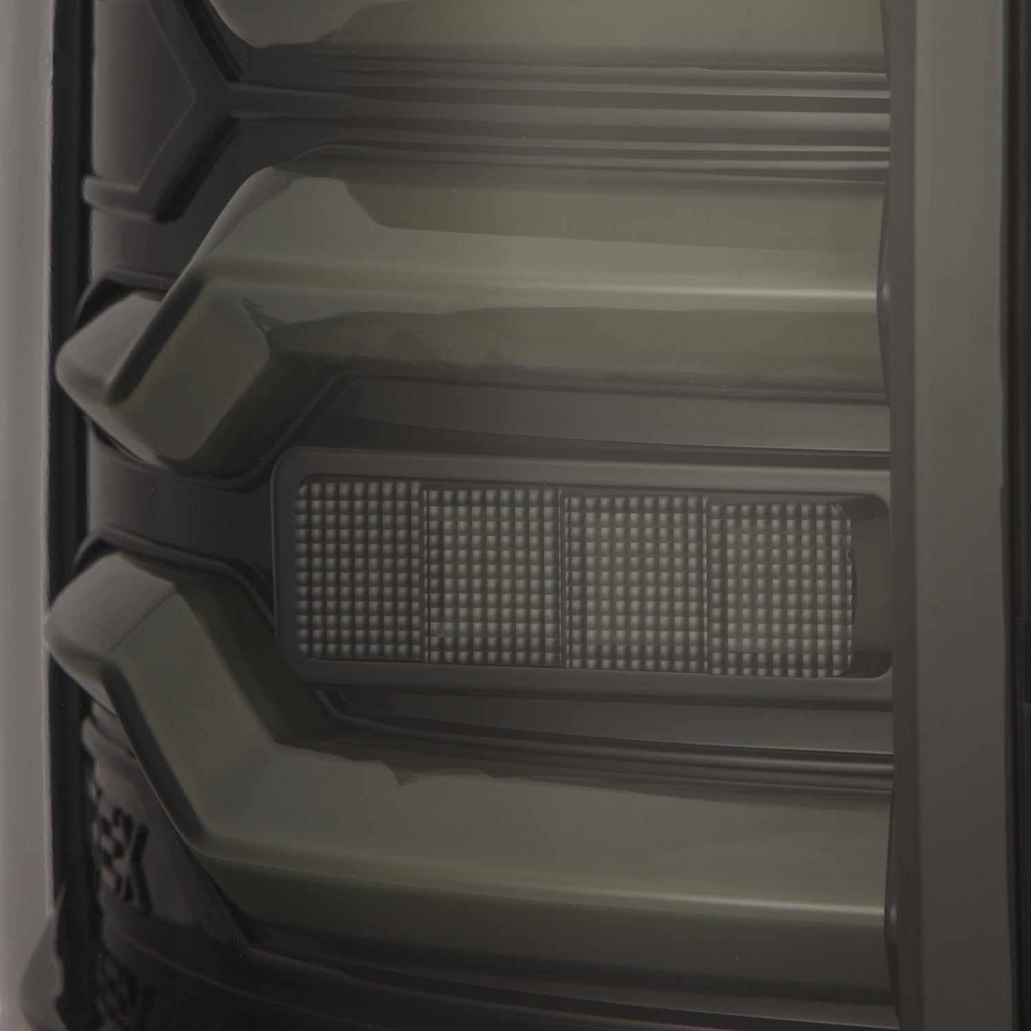 AlphaRex 07-13 Chevrolet Silverado 1500 (Ex. Hybrid Models) LUXX-Series LED Tail Lights Alpha-Black