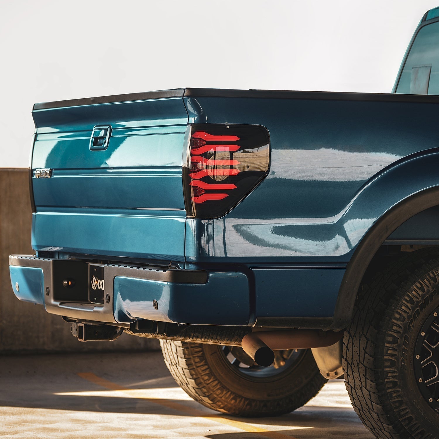 AlphaRex 09-14 Ford F150 LUXX LED Taillights - Black Housing
