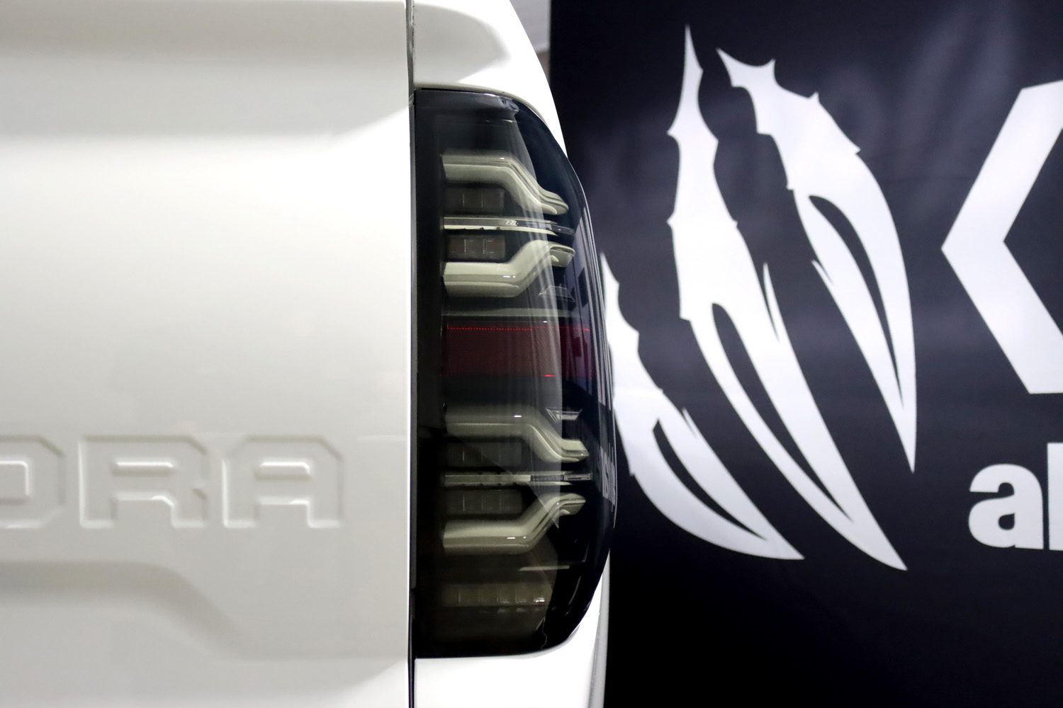 AlphaRex 14-21 Toyota Tundra LUXX LED Taillights Alpha Blk w/Activ Light/Seq Signal