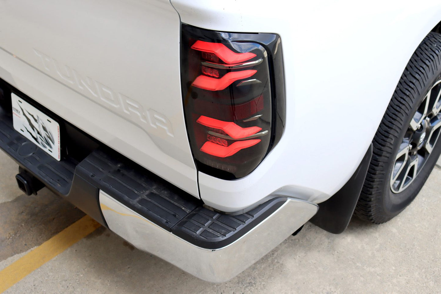 AlphaRex 14-21 Toyota Tundra LUXX LED Taillights Blk w/Activ Light/Seq Signal