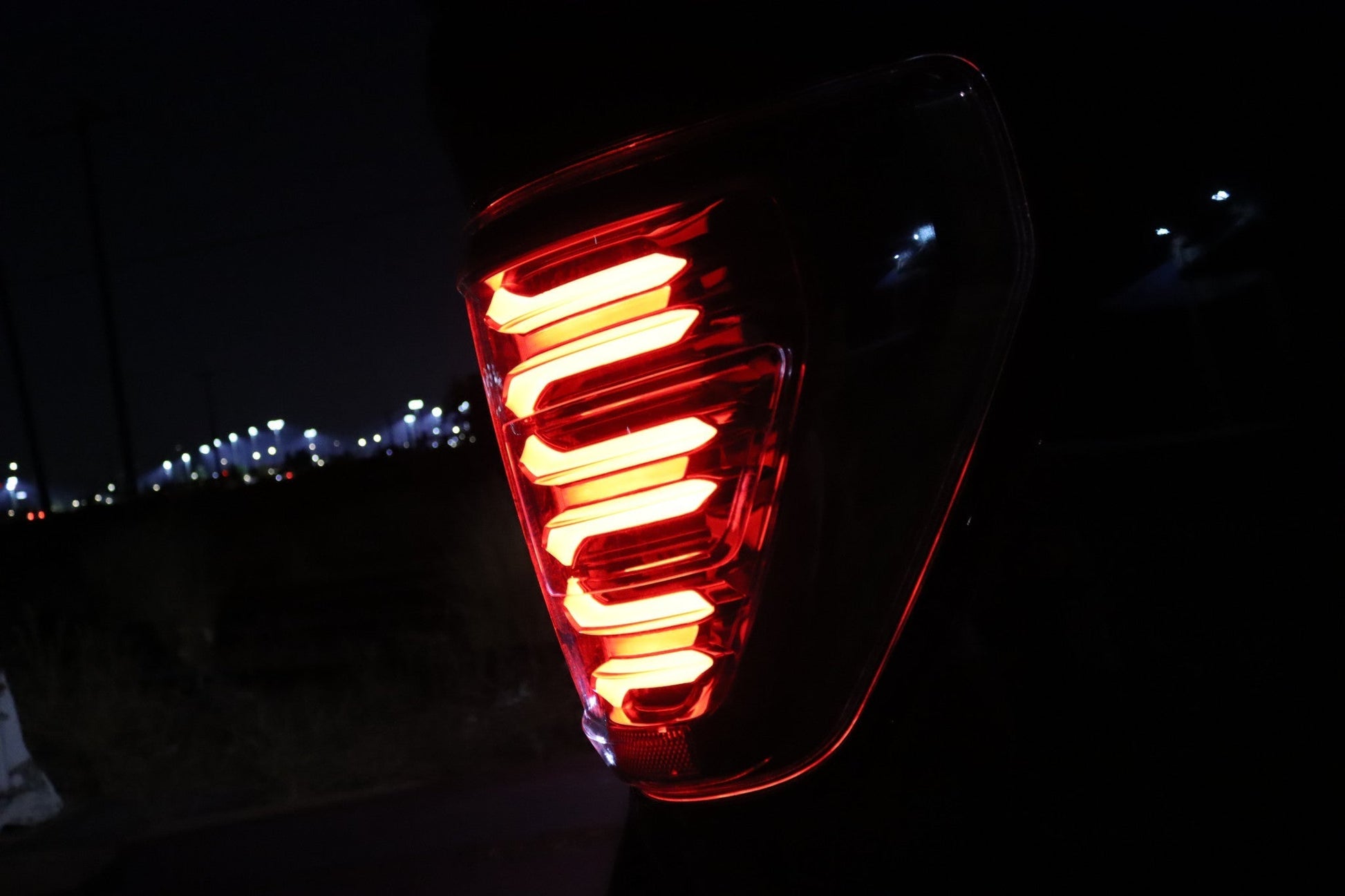AlphaRex 21-22 Ford F-150 LUXX LED Taillights Black/Red