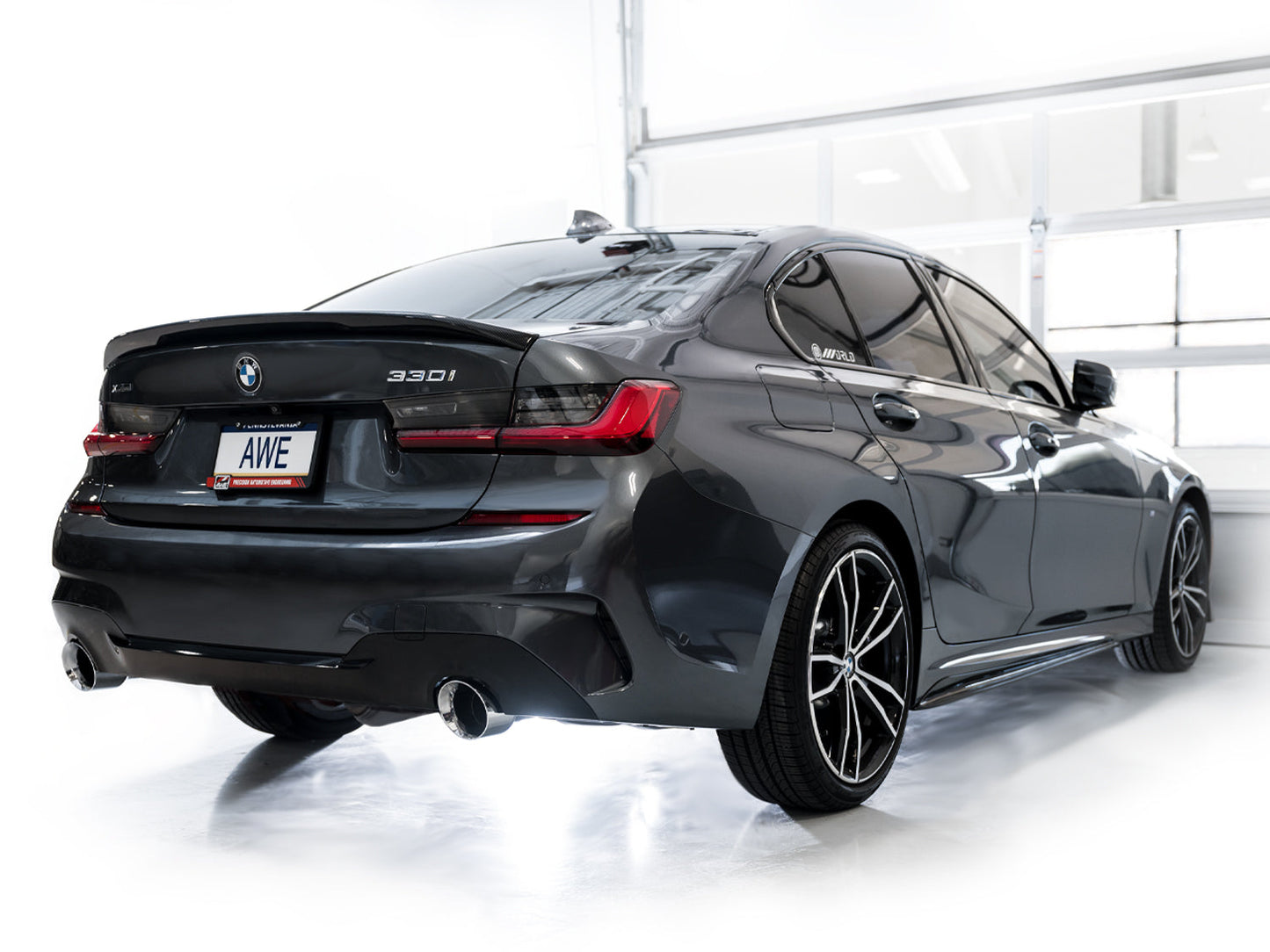 AWE 19-23 BMW 330i / 21-23 BMW 430i Base G2X Track Edition Axle Back Exhaust - Chrome Silver