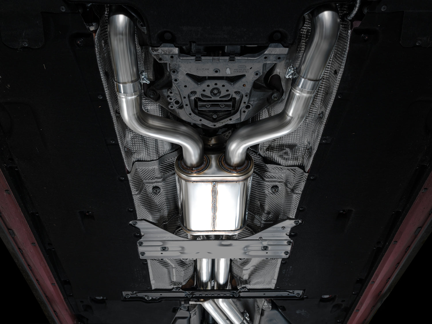 AWE Tuning B8 S5 4.2L S-FLO Carbon Intake