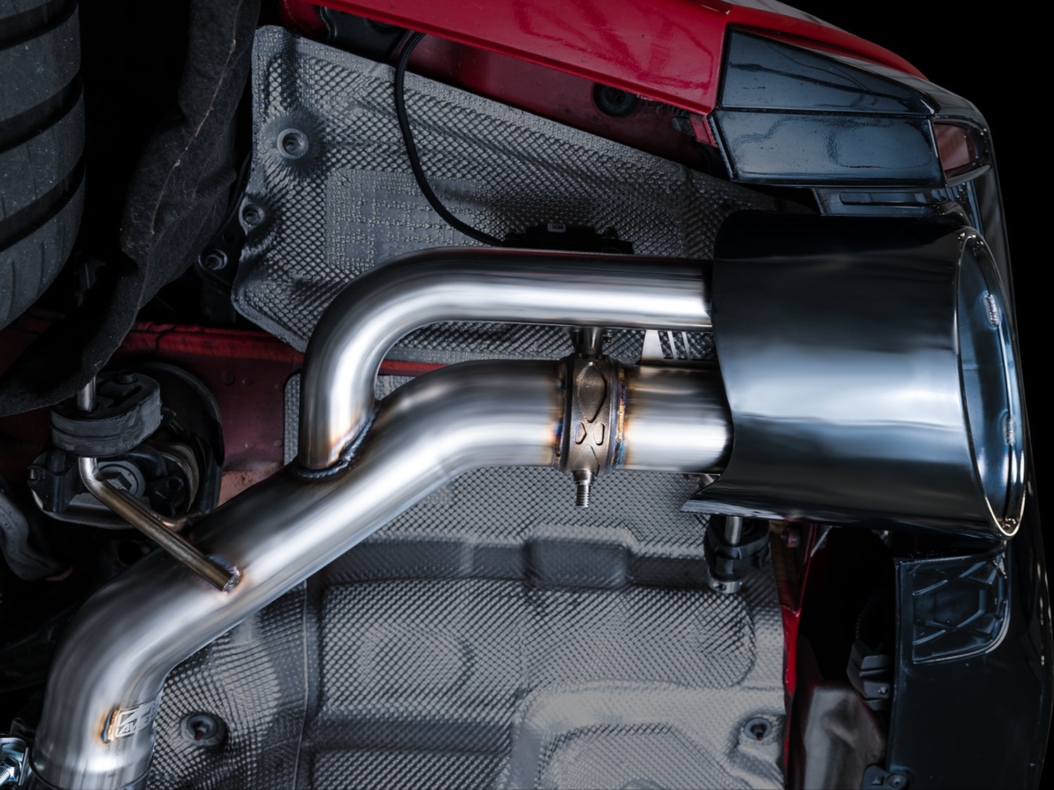 AWE Tuning B8 S5 4.2L S-FLO Carbon Intake