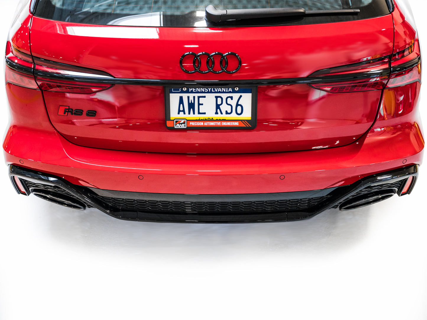 AWE Tuning B8 S5 4.2L S-FLO Carbon Intake
