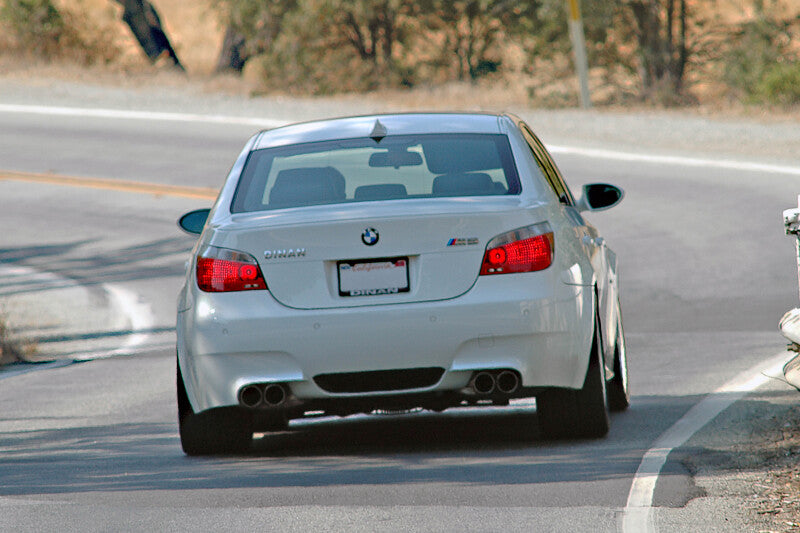 Dinan 06-10 BMW M5 Freeflow Axleback Exhaust System | Black