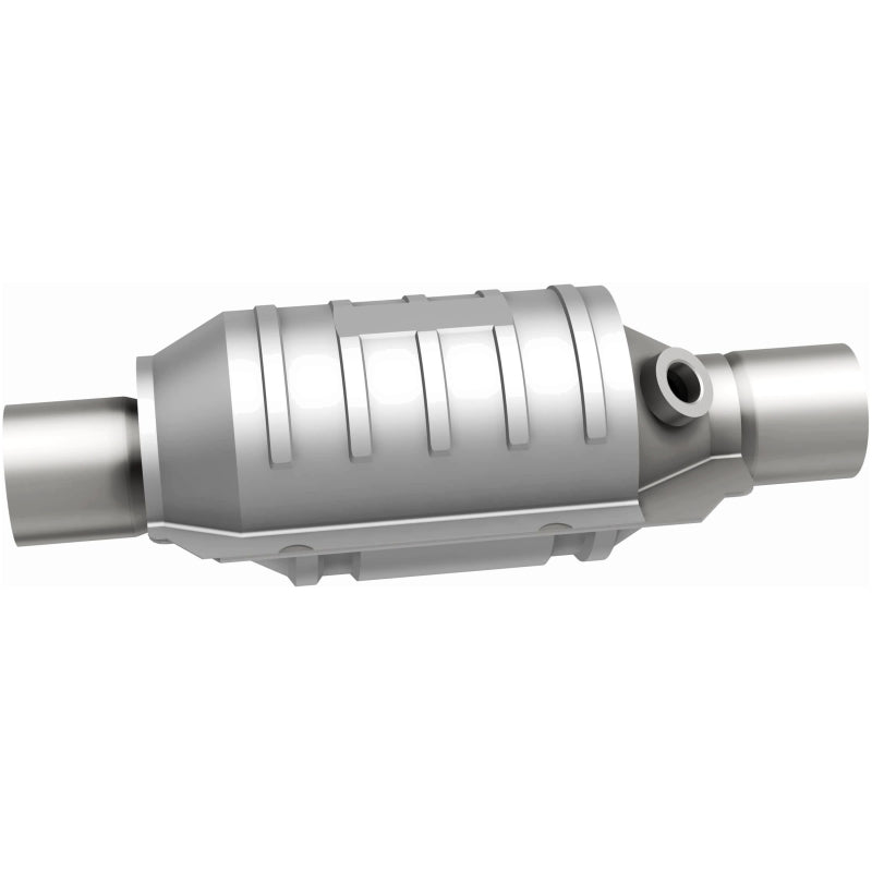 MagnaFlow Universal Catalytic Converter 2.00 with 1-O2 Rear CA