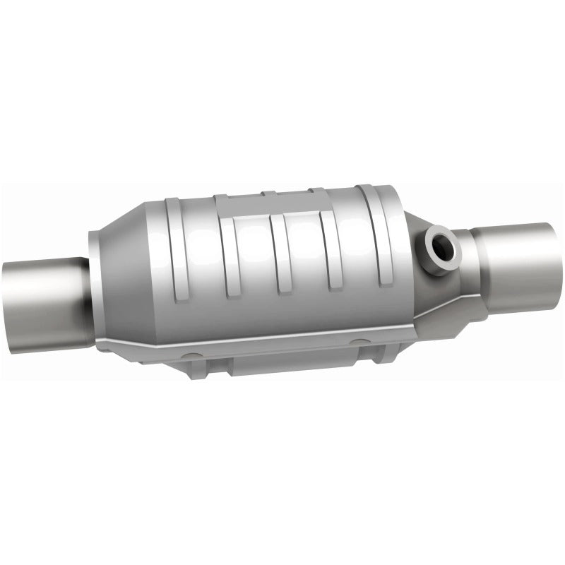 MagnaFlow Universal Catalytic Converter 2.00 with 1-O2 Rear CA