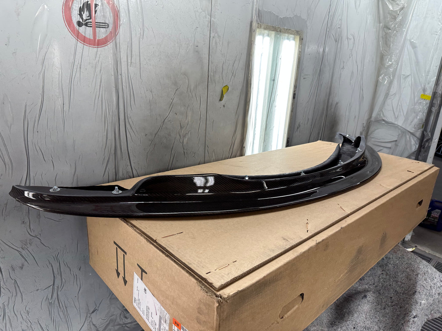 GT4V2 Carbon Fiber Ductless Lip
