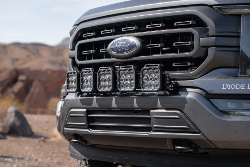 Diode Dynamics 21-22 Ford F-150 SS5 Grille CrossLink Lightbar Kit- Pro White Combo