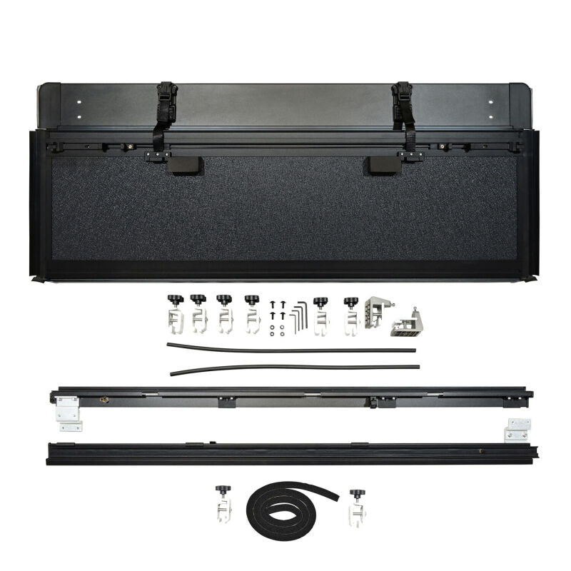 Westin 19-26 Chevrolet/GMC Silverado/Sierra 5ft. 8in. Bed Hard Tri-Fold Tonneau Cover - Black