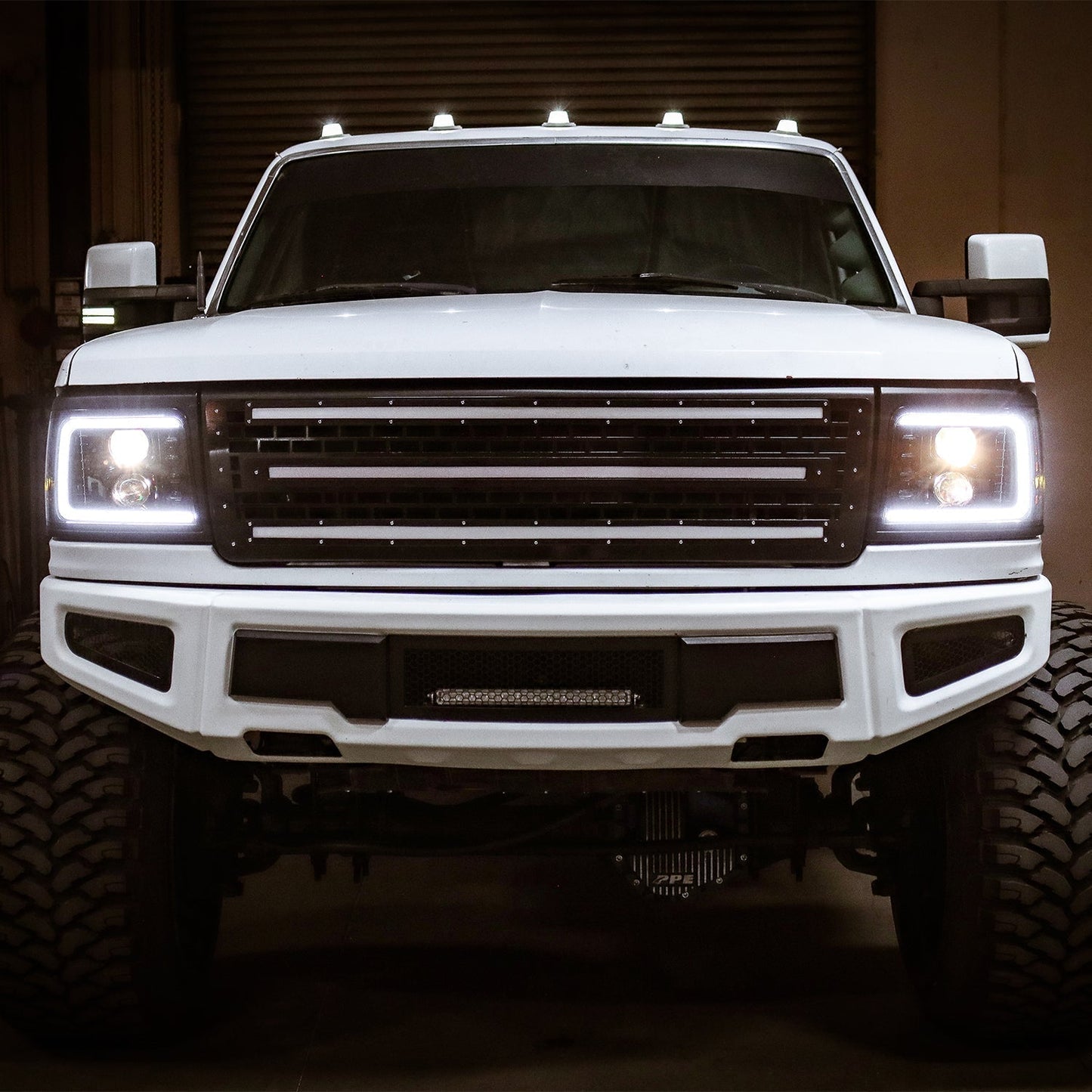 AlphaRex 92-96 Ford F-Series/Bronco LUXX-Series Proj Headlights Blk w/Actv Light SeqSig & SBDRL