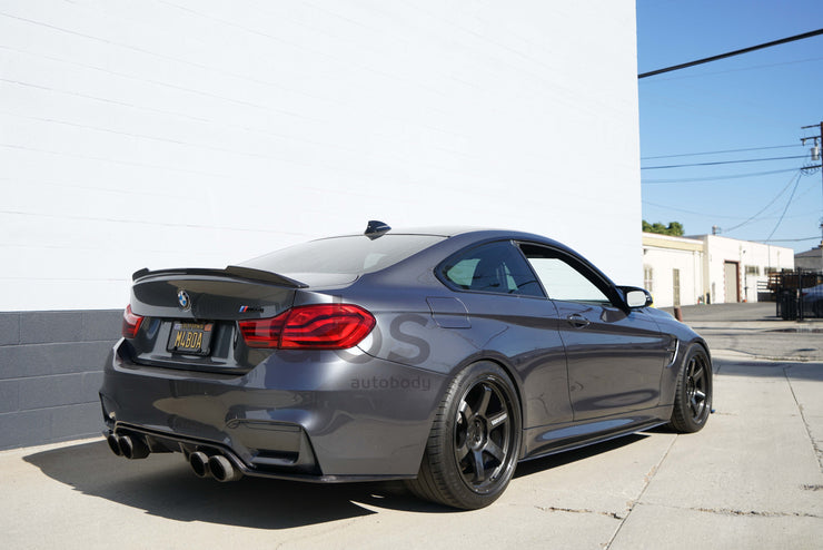 F82 CS Style Carbon Fiber Trunk Lip