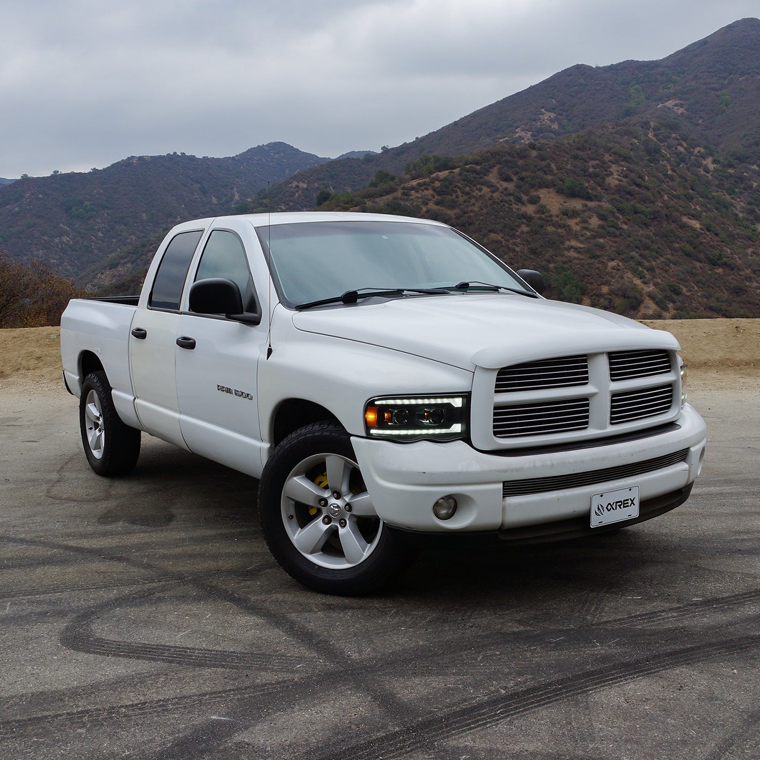 AlphaRex 02-05 Dodge Ram 1500 LUXX LED Proj Headlights Plank Style Chrome w/Activ Light/Seq Signal