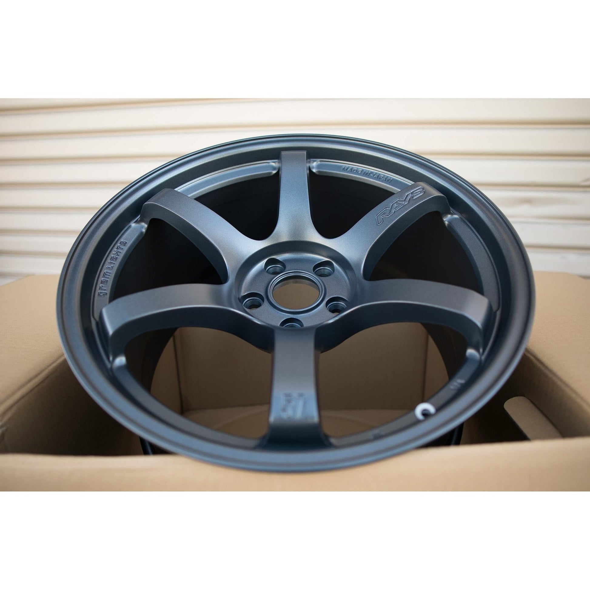 Gram Lights 57DR 19x9.5 +35 5x114.3 Gunblue 2 Wheel