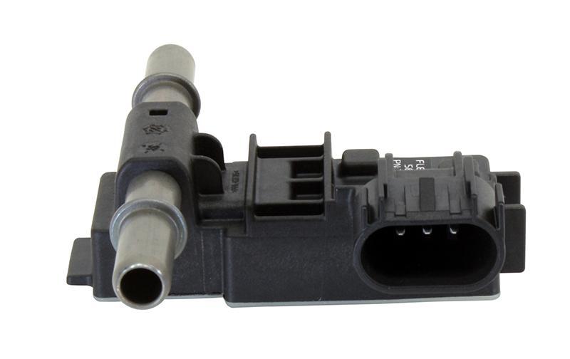AEM Ethanol Content Flex Fuel Sensor w/ -6AN fittings Kit