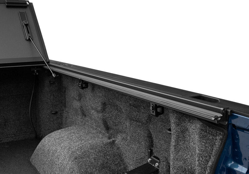 BAK 88-13 C/K / Chevy Silverado 1500 / 88-14 2500/3500 HD 6ft 6in Bed BAKFlip MX4 Matte Finish