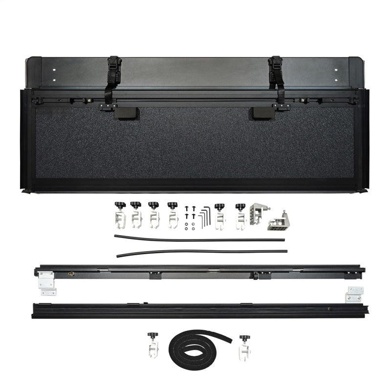 Westin 20-26 Chevrolet/GMC 2500HD 3500HD 6ft. 9in. Bed Hard Tri-Fold Tonneau Cover - Black