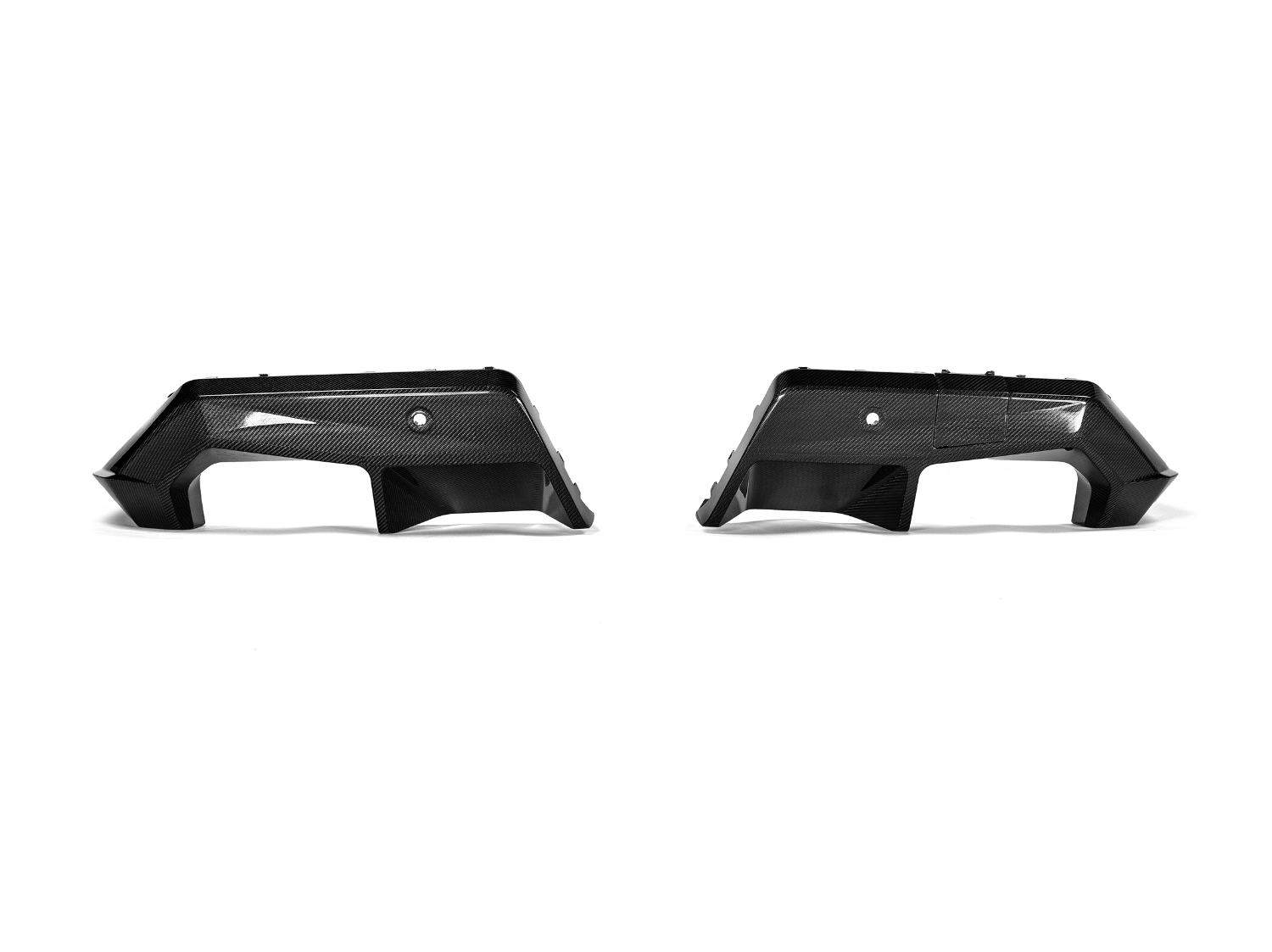 Akrapovic 2024+ BMW M5 (G90) Rear Carbon Fiber Diffuser - High Gloss
