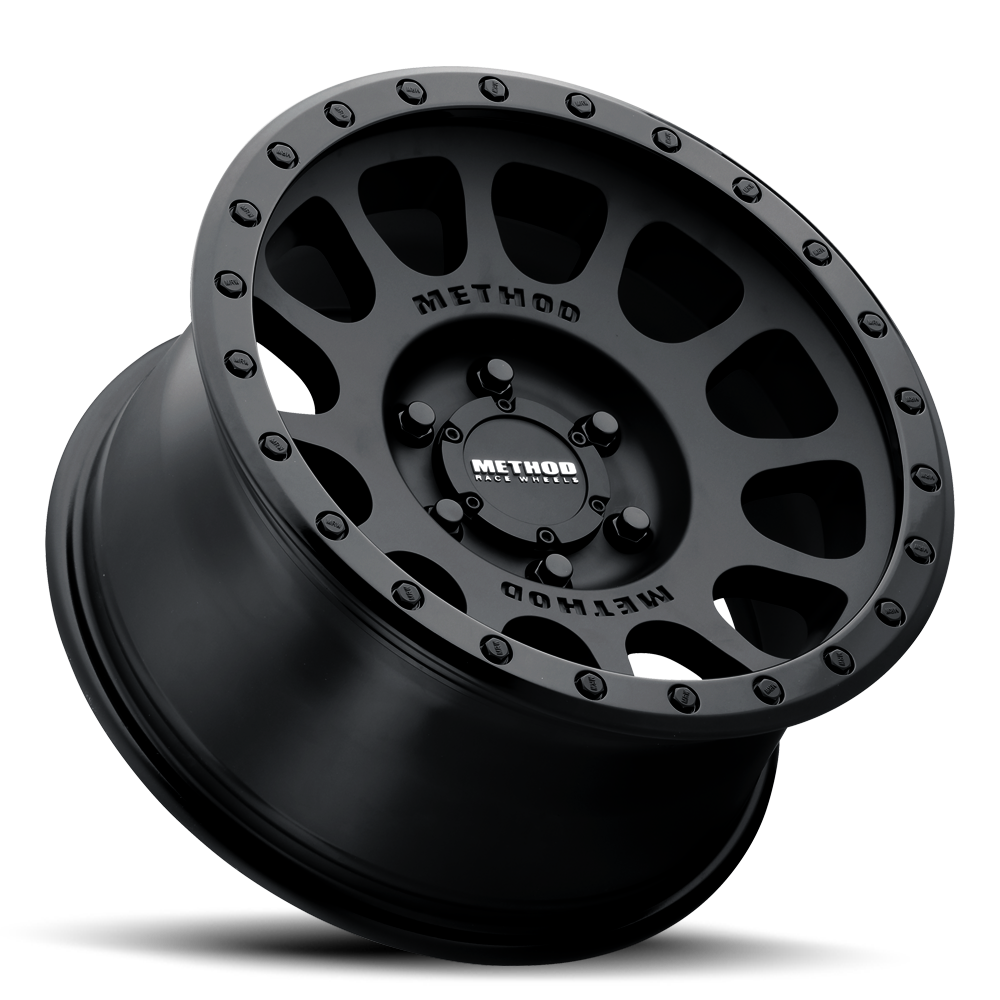 Method MR305 NV 18x9 18mm Offset 8x170 130.81mm CB Matte Black/Gloss Black Lip Wheel