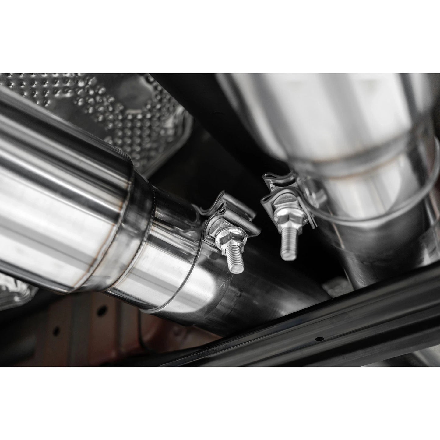MBRP 17-21 Charger 5.7/6.1/6.4L 3in Dual Rear Exit SS Catback Exhaust w/ Carbon Fiber Tips