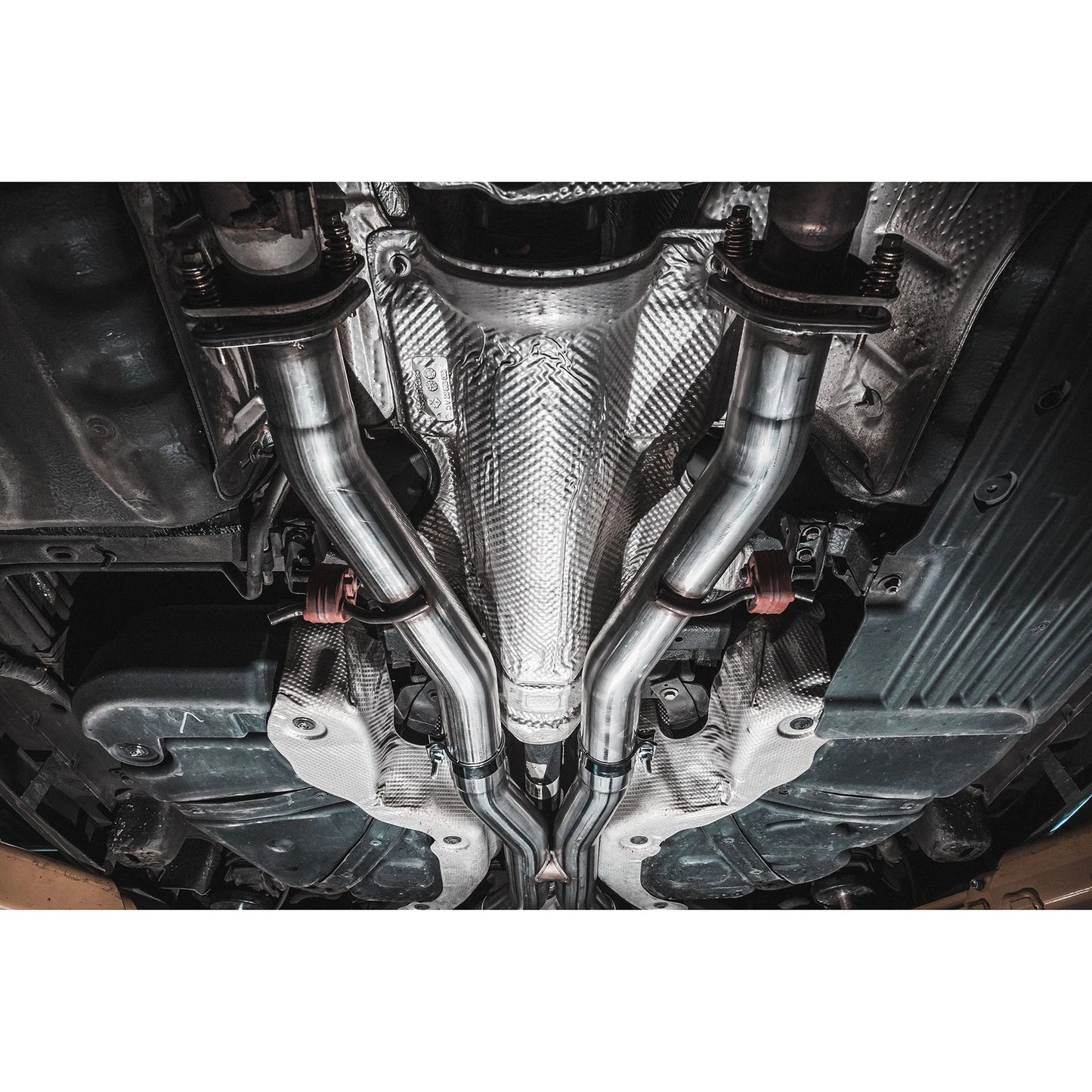 MBRP 18-23 Dodge Durango SRT 6.4L Armor Pro T304 SS 3in Cat Back Exhaust Dual Rear Exit w/ CF Tips