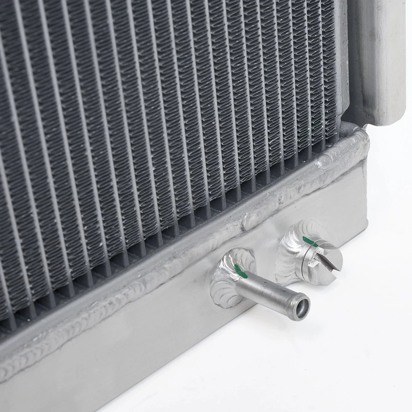 CSF 95-04 Toyota Tacoma (2.7/3.4L) Heavy Duty All-Aluminum Radiator