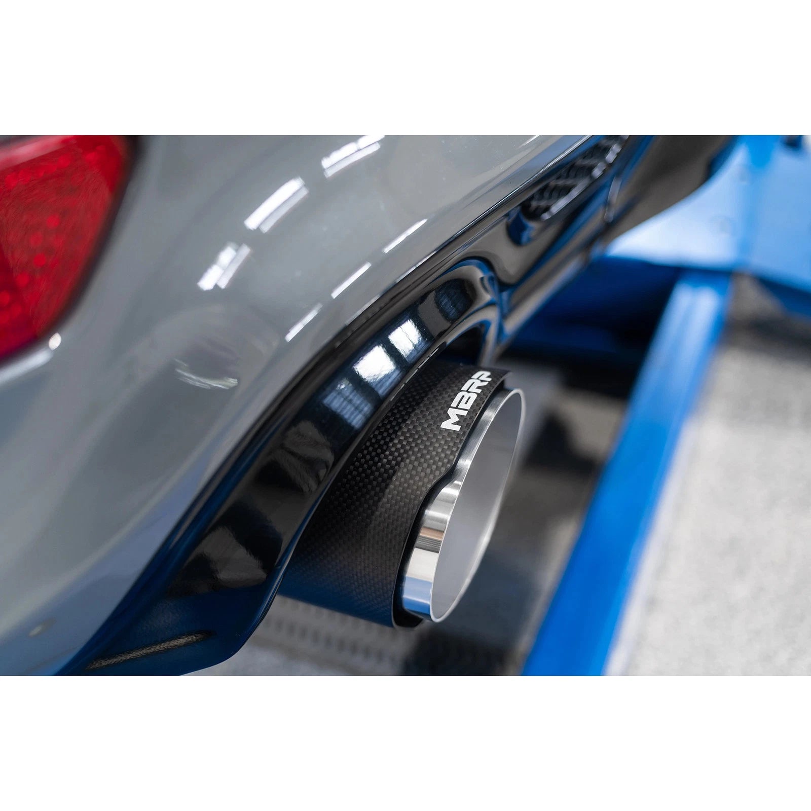 MBRP 2012+ Jeep Grand Cherokee SRT 6.4L 3in Dual Rear Exit T304SS Catback Exhaust - CF Tips
