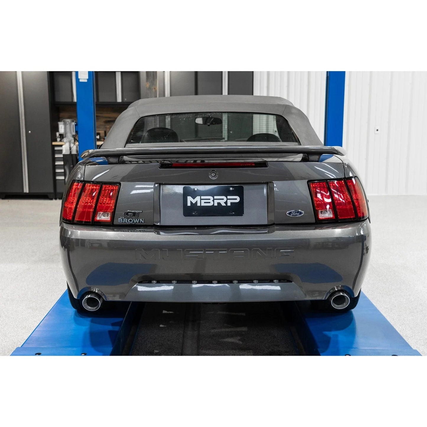 MBRP 99-04 Ford Mustang GT/Mach 1 2.5in Dual Split Rear AL Catback Exhaust w/ 3.5in Dual Wall Tips