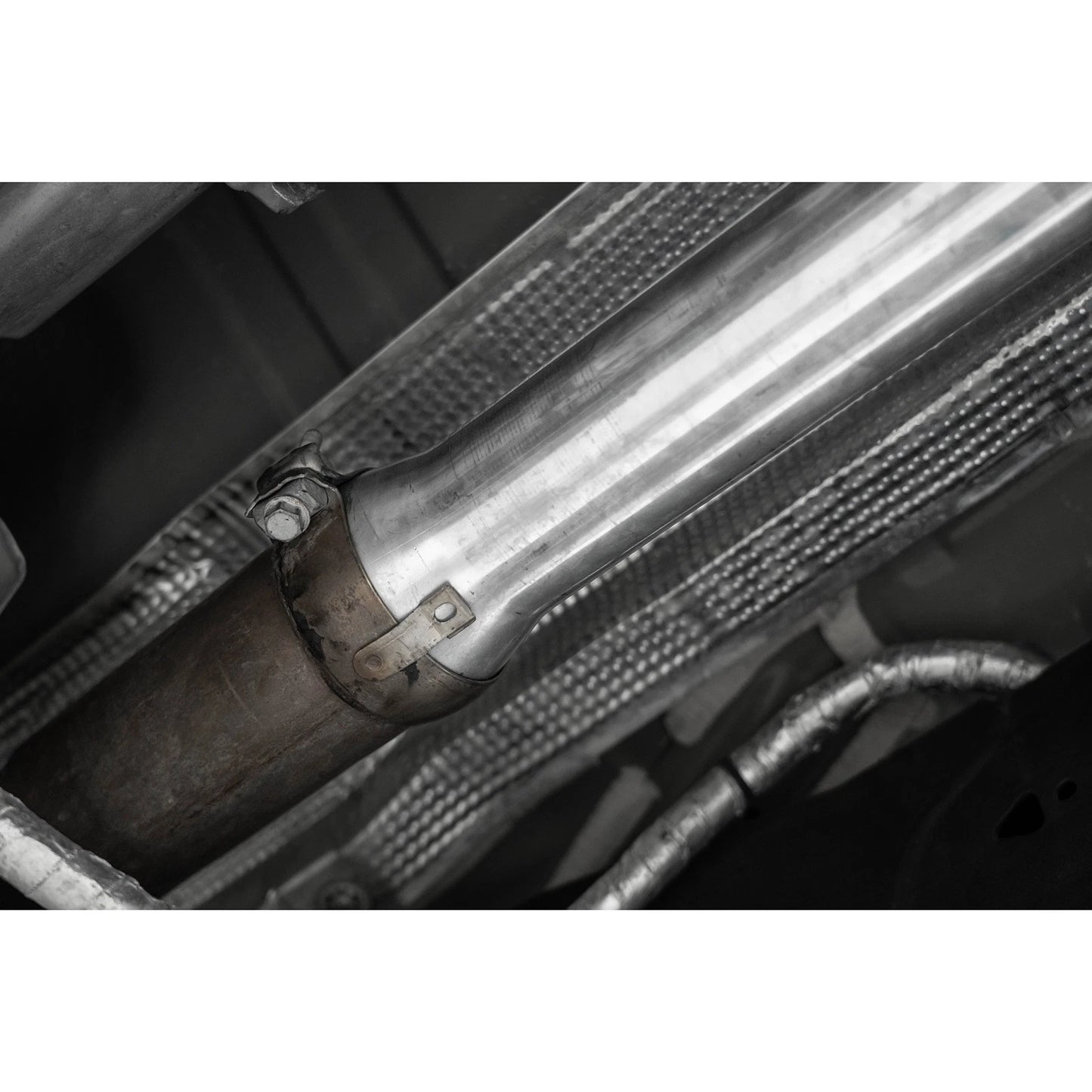 MBRP 22-23 Chevrolet/ GMC 1500 Silverado/ Sierra ZR2/AT4X 6.2L 2.5in Turn Down 3in Cat Back Exhaust