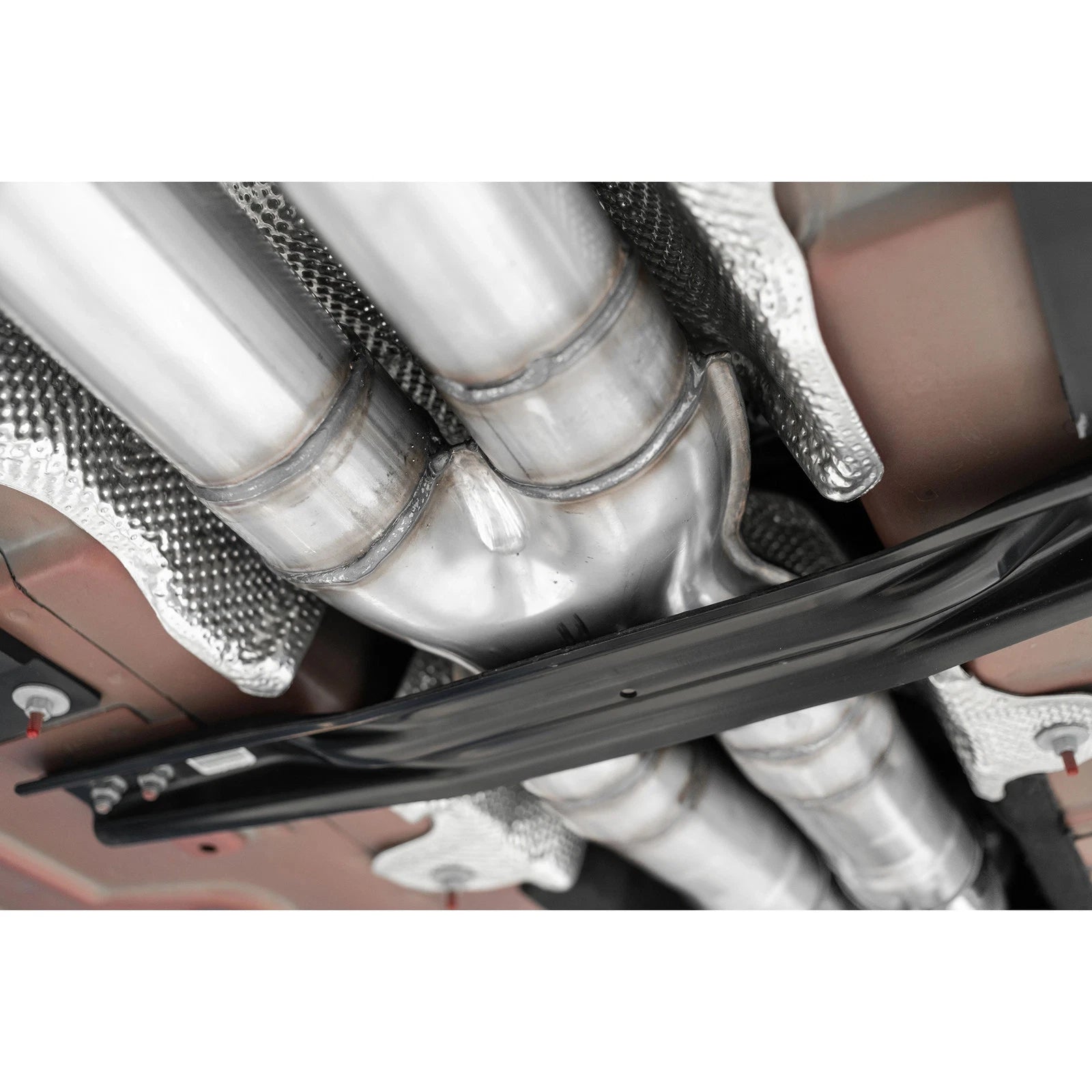 MBRP 17-21 Charger 5.7/6.1/6.4L 3in Dual Rear Exit SS Catback Exhaust w/ Carbon Fiber Tips