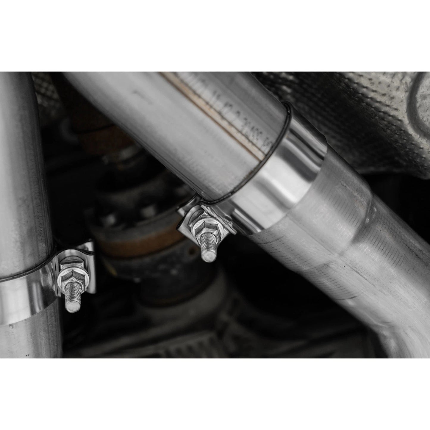 MBRP 2012+ Jeep Grand Cherokee SRT 6.4L 3in Dual Rear Exit T304SS Catback Exhaust - CF Tips