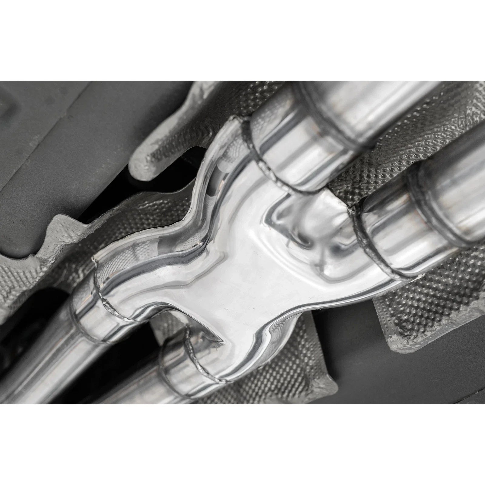 MBRP 2015+ Dodge Challenger 3.6L SS 2.5in Quad Tip Split Rear Exit w/ Carbon Fiber Tips - T304