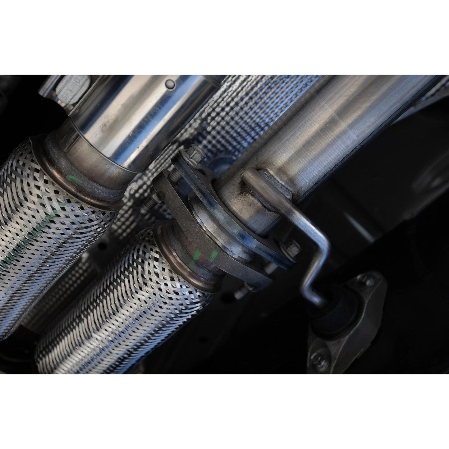 MBRP 2024+ Ford Ranger 2.7L 2.5 into 3in Single Side Exit Cat Back - Aluminum